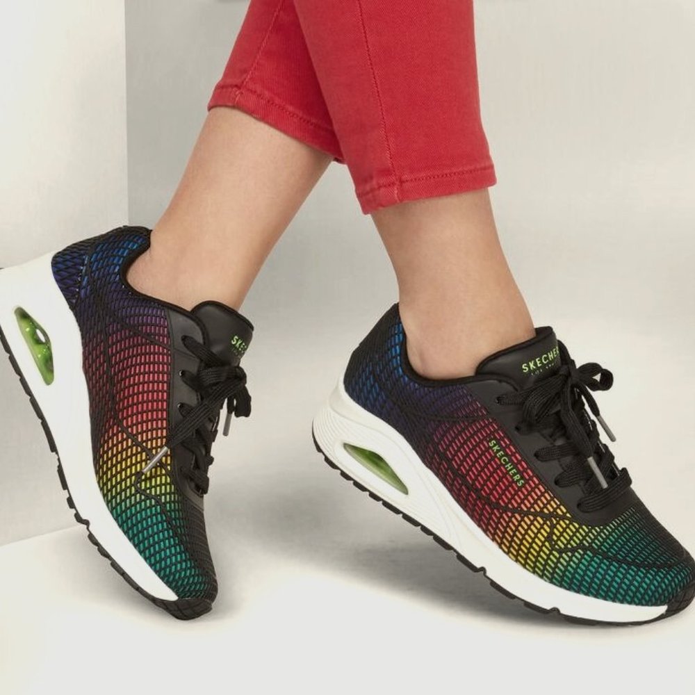 New! Skechers Women's Uno-Eye Catching Sneaker W/ AIR-COOLED MEMORY FOAM, SZ10